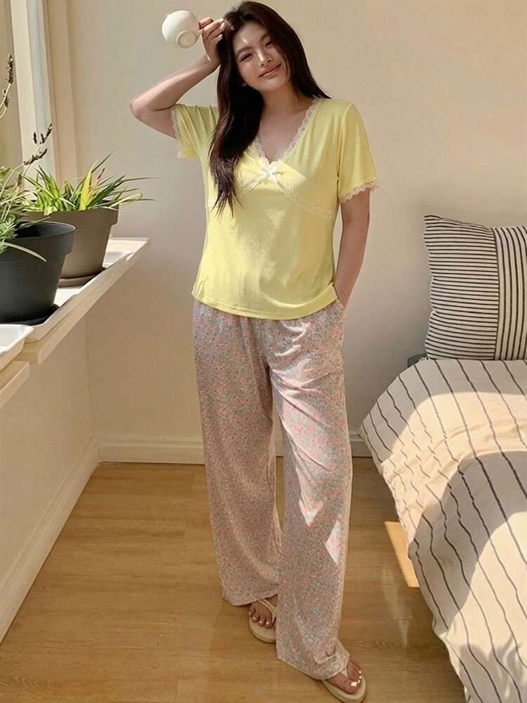 Dazy Plus Plus Size Women Lace Patchwork Bow Decor Top And Casual Printed Pocket Pants Pajama Set
