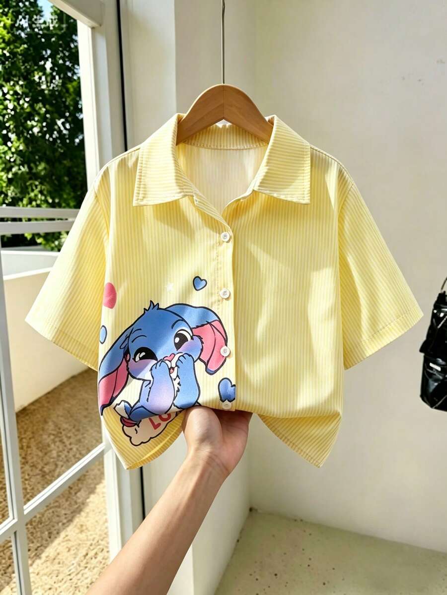 女童休闲衬衫一件装,数码印花黄色条纹短袖上衣,翻领设计,适合夏季度假休闲穿着,可搭配短裤或长裤。 - 黃色 - 查看 1