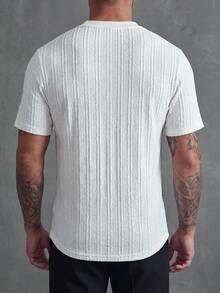 Manfinity CasualCool Áo thun nam màu trắng dệt kim, chất liệu có họa tiết, kiểu dáng giản dị, phù hợp mặc ở nhà. - trắng - Xem 2