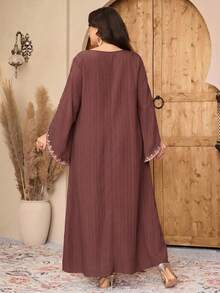 Al Najma Plus Size Elegant Floral Embroidery V-Neck Loose Flare Sleeve Dress - Dusty Pink - View 2