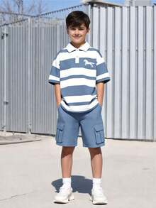 SHEIN Casuvi Kids 男童春夏短袖Polo衫和长裤两件套，时尚针织条纹动物纹印花，休闲舒适大口袋长裤，百搭户外服装 - 彩色 - 查看 3