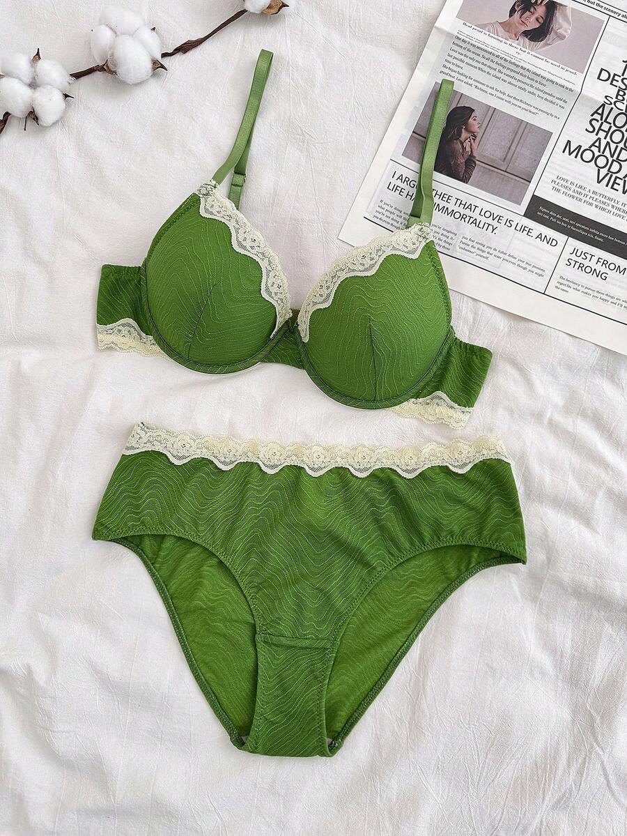 Napfluff 2pcs Lace Patchwork Bra Set - Green - View 1