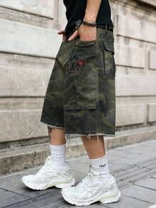 Manfinity EMRG Men's Casual Multi-Pocket Embroidered Cargo Camo Denim Shorts, Street Fashion - Army Green - View 7