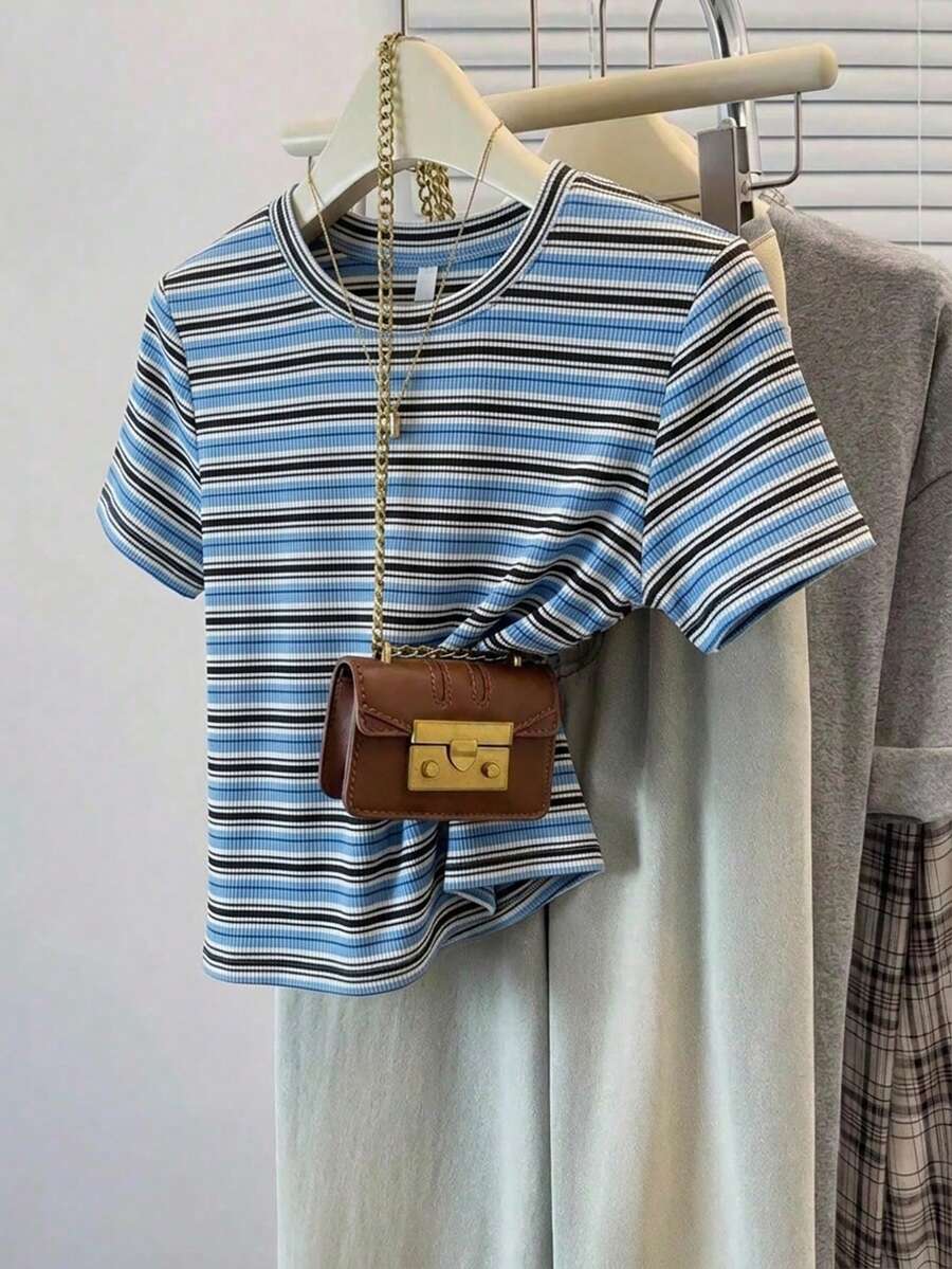 SHEIN Frenchy Áo thun nữ tay ngắn cổ tròn dáng rộng, bất đối xứng, màu xanh dương, có gân, kiểu dáng đa năng, phù hợp cho mùa xuân/hè và mùa thể thao. - Nhiều màu - Xem 1