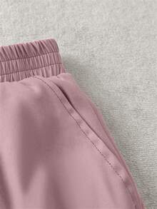 CURVE Conjunto de 2 piezas de camisa y pantalones cortos de aspecto vaquero minimalista casual de primavera temprana para mujer de talla grande - Rosa - Ver 3