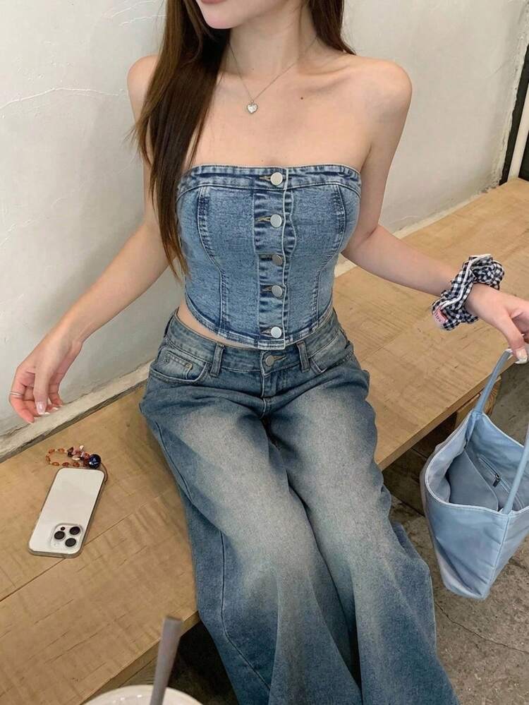 Women's Solid Color Front Button Fitted Cropped Denim Top