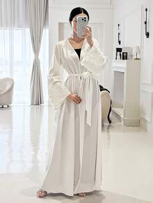 Yasmyna Elegant enfärgad 3D-blommig pärldekor Abaya för kvinnor - Vitt - Visa 8