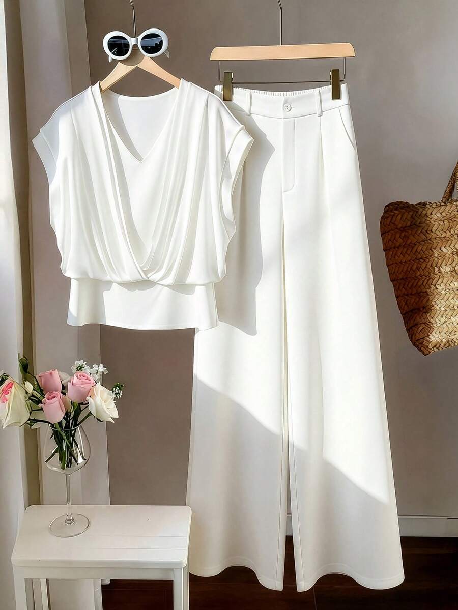 GlowEve CURVE Bộ đồ 2 món thanh lịch dành cho nữ: Áo tay cánh dơi cổ chữ V bằng vải chiffon và quần ống rộng thẳng. - trắng - Xem 1