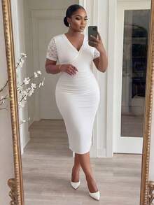 SHEIN Lady CURVE 大码女式撞色蕾丝短袖V领修身优雅连衣裙 - 白色 - 查看 7