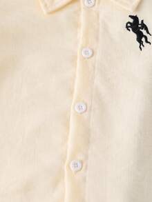 SHEIN Playful Pals 2件組男嬰純色紋理POLO領刺繡動物上衣與短褲套裝 橄欖綠 夏季休閒 親子穿搭 百搭款 - 彩色 - 查看 5