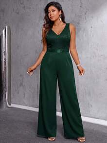 SHEIN Belle Bộ jumpsuit ren màu hồng nhạt mới dành cho nữ cỡ lớn mùa xuân/hè, cạp chun satin, thích hợp cho những buổi hẹn hò lãng mạn, các buổi gặp gỡ trang trọng, trang phục ngày Valentine, du lịch & nghỉ dưỡng, dạo phố, mùa cưới lãng mạn và trang phục phù hợp: Phong cách thời trang sang trọng, thanh lịch, trang phục tối giản, sành điệu dành cho nữ cỡ lớn. - Màu xanh lá cây đậm - Xem 3