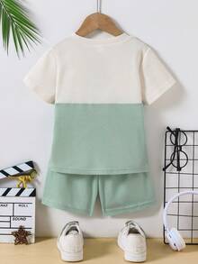 SHEIN 2pcs/Set Young Boy Crew Neck Color Block Short Sleeve T-Shirt And Shorts, Casual Daily Wear - Green - View 2