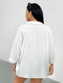 SHEIN Essnce 大码女装春夏时尚休闲宽松舒适日常百搭显瘦三件套：黑色吊带背心、机车短裤和白色纽扣衬衫，街头风、外出套装、机场穿搭，简约风格，欧式夏季 - 白色 - 查看 2