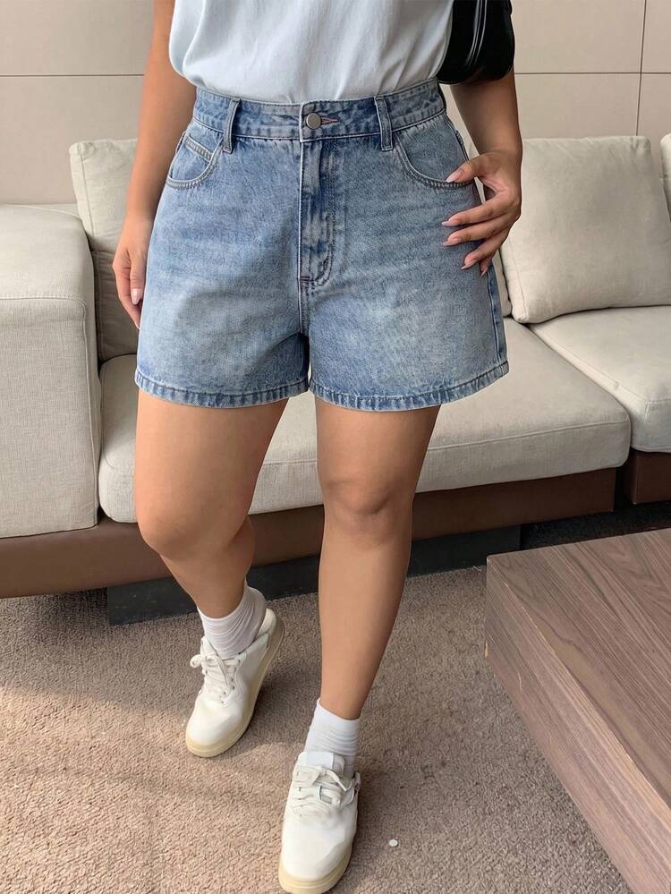 Dazy Plus Regular Waist Rhinestone Letter Denim Shorts, Casual Shorts For Girls Plus Size, Spring/Summer