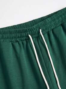 Manfinity Homme Men's White And Green Emerald Green Streetwear Short Sleeve T-Shirt And Drawstring Basketball Shorts Set,Summer Back-To-School Graduation Graphic - Multicolor - View 6