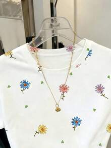 少女休闲清新雏菊碎花短袖圆领T恤白色上衣，适合夏季日常穿着和外出活动 - 彩色 - 查看 3