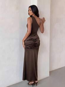 Glamine Vestido longo ombro a ombro com lantejoulas na cor café escuro, elegante e sofisticado, ideal para festas, shows, baladas, encontros românticos, com estampa floral, com brilho, perfeito para o verão, para convidadas de casamento, romântico, fashion, para sair à noite, formal, de aniversário e casual para férias. - Café - Ver 2