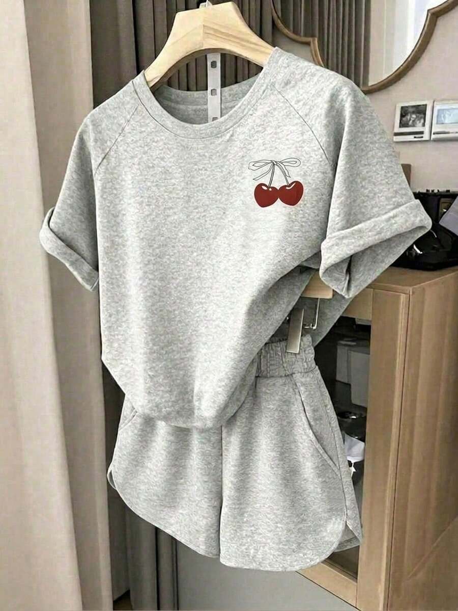 SHEIN 少女休闲简约马匹印花插肩袖宽松短袖T恤套装 - 浅灰色 - 灰色 - 查看 1