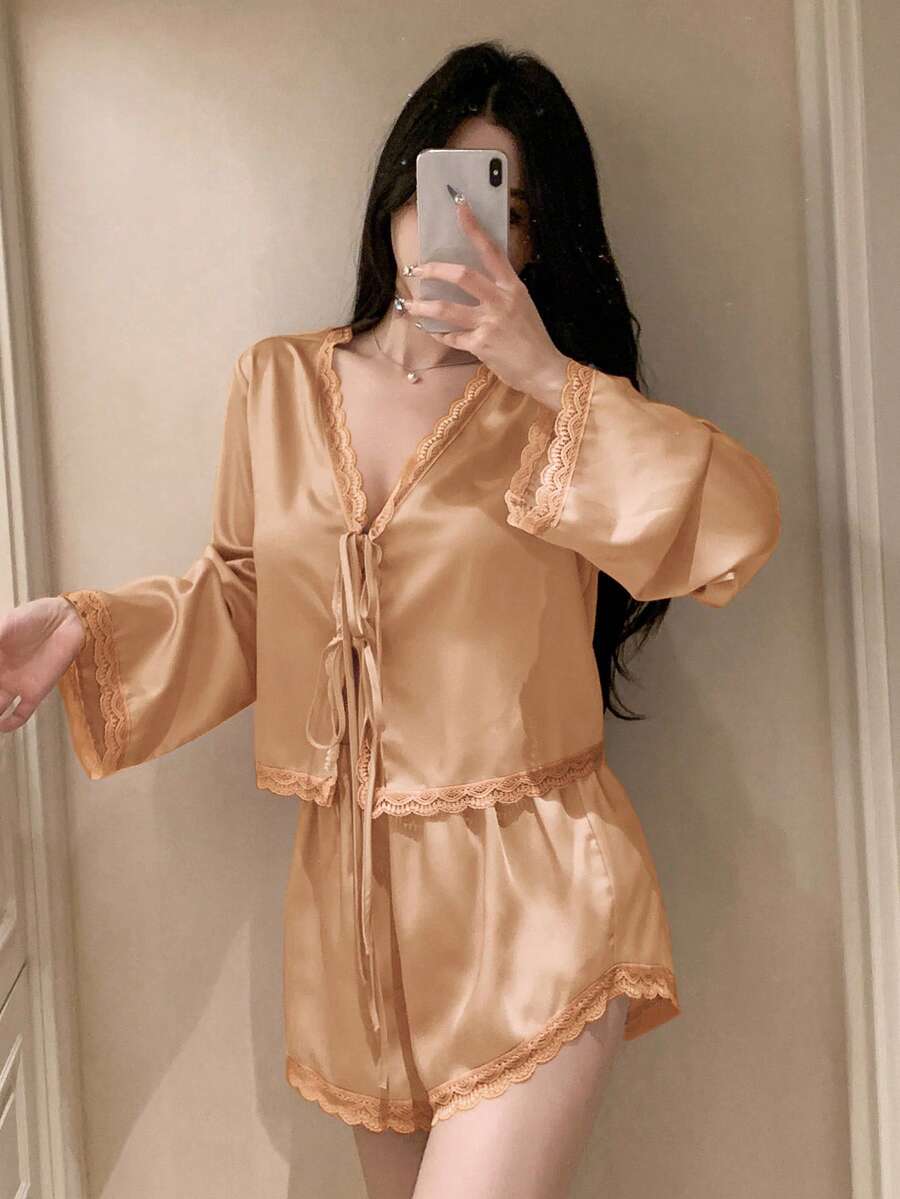 DAZY Set Piyama Wanita 2 Potong: Atasan Camisole Satin dengan Hiasan Renda dan Celana Pendek Super Pendek - Unta - View 1