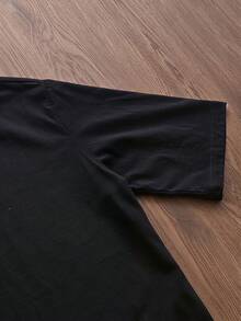 SWAVVY Áo thun nam tay ngắn dáng rộng, màu đen, in hình trước và sau, dáng regular fit. - màu đen - Xem 5