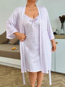 Napfluff CURVE Napfluff CURVE Bộ đồ ngủ áo choàng và áo hai dây ren nơ kẻ caro tím, tươi mát và thanh lịch. - Màu tím hoa cà - Xem 4