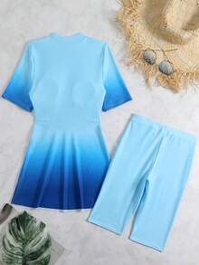 Swim Mulvari 2件組新款夏季漸層印花圓領短袖前開拉鍊泳衣與短褲布基尼套裝 - 藍色 - 查看 3