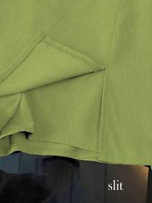 EMERY ROSE Plus Size Women's Fashion Casual Versatile Textured Soft Fabric High Waist Slit Shorts - Green - View 3