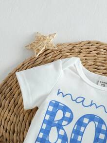 SHEIN Playful Pals 嬰幼兒男童/女童 0-3 歲夏季休閒可愛藍白條紋 Mom's Boy 標語包屁衣格紋短褲套裝 親子款寬鬆 - 藍色 - 查看 3