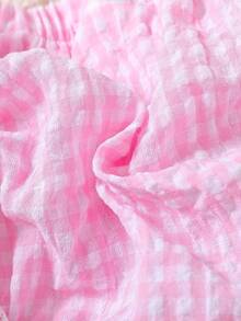 SHEIN Conjunto de 2 piezas para recién nacida con top de camisa sin mangas con bordado de flores a cuadros azul y blanco, emparejado con shorts triangulares. Lindo y nuevo estilo adecuado para fotografía al aire libre y vacaciones - Rosa - Ver 8