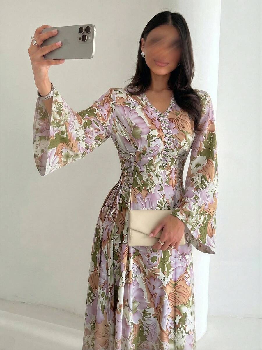 Al Najma 女士印花3D花朵拼接长袖阿拉伯风格连衣裙 - 彩色 - 查看 1