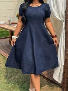 Dazy Plus Dark Wash Blue Solid Round Neck Waist Gathered Puff Sleeve A-Line Plus Size Women Midi Denim Dress, Spring/Summer Vacation - Dark Wash - View 7