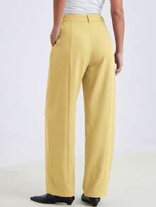 Aveloria Modichic Pantalones de pierna acampanada y cintura alta, con confección a medida, estilo minimalista moderno, adecuados para el lugar de trabajo, negocios y ocasiones casuales, diseño clásico de pierna recta, con bolsillos laterales, tela resistente de mezcla de poliéster o lana, buen drapeado y comodidad. Palabras clave: Pantalones de cintura alta, corte holgado, pierna recta, pantalones de trabajo, pantalones de traje negro, pantalones de vestir casual, para todas las estaciones, minimalista moderno, esencial de oficina. Pantalones de cintura alta minimalistas, silueta estilizada, aspecto elegante. - Amarillo - Ver 2
