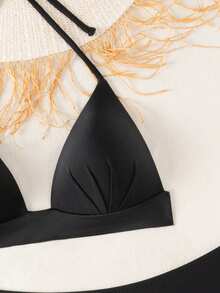 Swim Vcay Bộ bikini 3 món màu đen gồm áo croptop cổ yếm, quần lót cạp cao và quần đùi cạp cao, kiểu dáng thanh lịch, thích hợp cho mùa hè. - màu đen - Xem 4