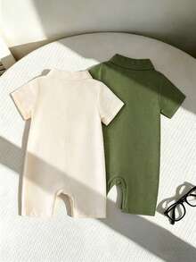 SHEIN Playful Pals 2件組男嬰純色紋理POLO領刺繡動物上衣與短褲套裝 橄欖綠 夏季休閒 親子穿搭 百搭款 - 彩色 - 查看 2