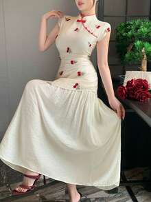 DAZY 女士优雅樱桃图案纽扣设计中长连衣裙 - 杏色 - 查看 2