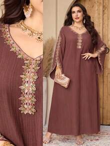 Al Najma Plus Size Elegant Floral Embroidery V-Neck Loose Flare Sleeve Dress - Dusty Pink - View 3