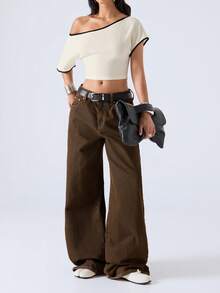 LYSMO Áo croptop nữ kiểu dáng thường ngày, cổ lệch, phối màu tương phản, thích hợp cho mùa hè. - Màu be - Xem 6