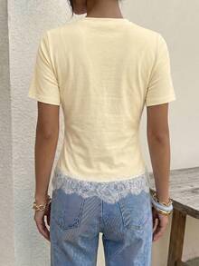 Modelyn 女士春夏白色针织短袖T恤，白色蕾丝饰边腰部收褶，通勤休闲两相宜 - 杏色 - 查看 2