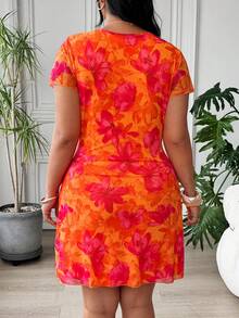 SHEIN EZwear 大码女式印花蕾丝拼接系带性感连衣裙 - 彩色 - 查看 6