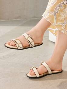 MOTF ESTACIÓN EUROPEA NUEVA MODA RETRO HEBILLA DOBLE CORREA PUNTERA REDONDA PLANA CASUAL CHIC MINIMALISTA CÓMODA SUAVE SANDALIAS DE PLAYA DESLIZANTES PARA MUJERES - Beis - Ver 4