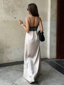 SHEIN PariChic 法式風對比蕾絲飾邊緞面細肩帶長洋裝 女款夏季服飾 - 杏色 - 查看 2