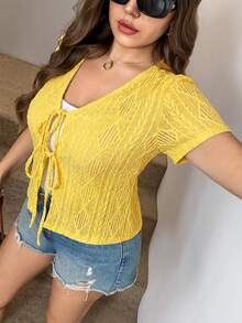 SHEIN LUNE Áo nữ cỡ lớn cổ chữ V, tay ngắn, kiểu dáng thường ngày, thắt nút phía trước. - Màu vàng ngỗng - Xem 4
