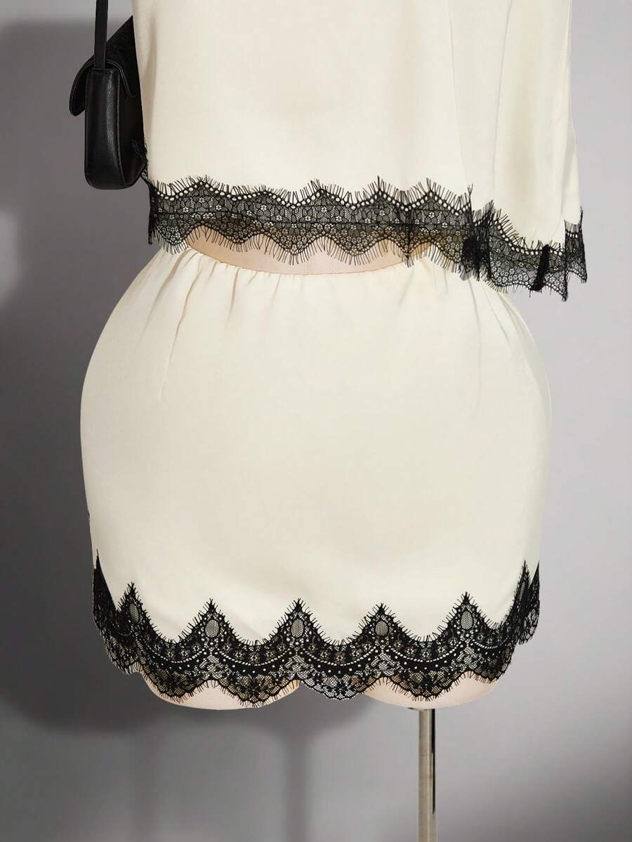 SHEIN ICON تنورة نسائية مقاس كبير من الدانتيل والساتان بتصميم مرقع - بيج - مشاهدة 1