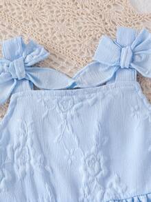 SHEIN 2件套女婴幼儿/新生儿0-3岁春夏休闲可爱度假蓝色花卉提花蝴蝶结装饰吊带背心+短裤套装，时尚设计 - 藍色 - 查看 8