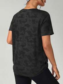 Easithlete Easithlete Áo thun ngắn tay thể thao yoga ngoài trời dành cho nữ cỡ lớn, chất liệu vải jacquard với đường viền cong và thiết kế xoắn bên hông. - màu đen - Xem 2