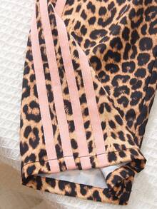 SHEIN Elladie kids 2件套女童甜美蝴蝶结短袖T恤和雏菊格纹长裤套装，清新百搭，舒适透气，适合日常玩耍和户外拍照，柔软可爱，专为婴幼儿设计的夏季休闲套装。 - 棕色 - 查看 10