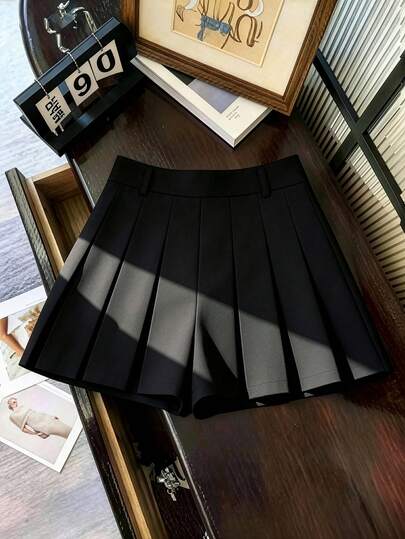 GlowEve CURVE Plus Size Women Gray Versatile Elegant Pleated Shorts Skirt, Suitable For Spring And Summer