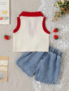 SHEIN Playful Pals 女婴新款草莓印花无袖撞色Polo衫+牛仔裙两件套，甜美风格夏季套装 - 彩色 - 查看 2