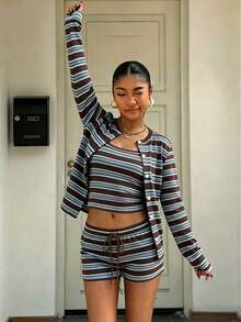 Muchica 条纹印花吊带背心+前扣长袖外套+针织短裤三件套女式套装 - 彩色 - 查看 5
