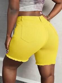 Slaydiva Plus Size Summer Fashion Solid Color Distressed Frayed Hem Skinny Denim Shorts - Yellow - View 3